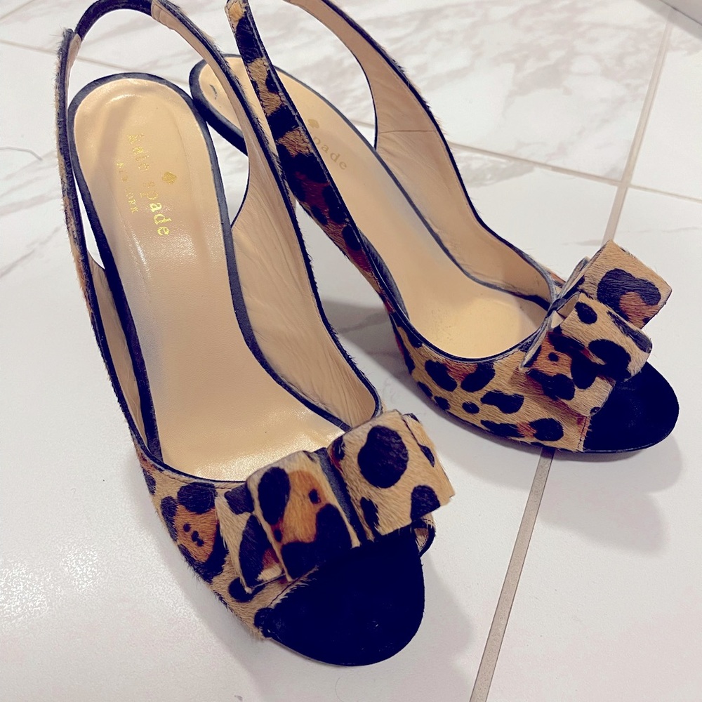 Kate spade leopard sling back heels.